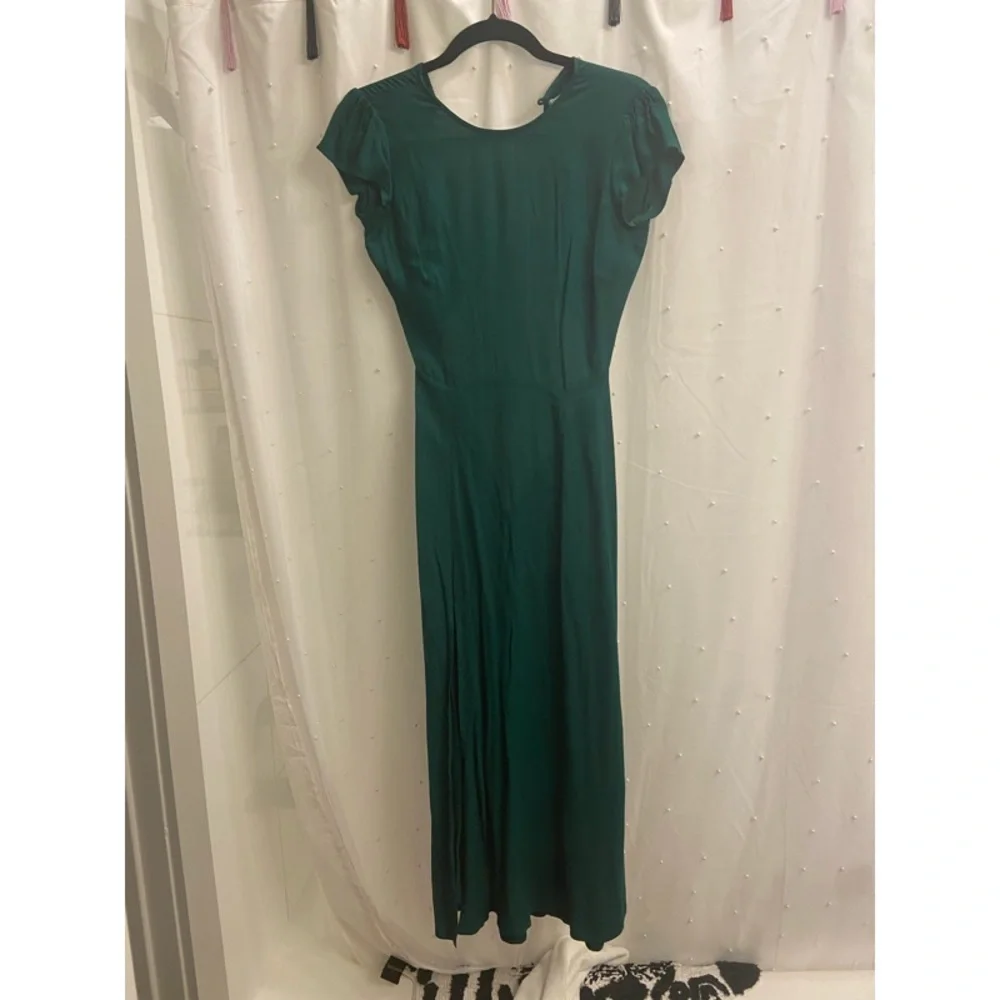 RARE! NEW! Reformation Gavin Cut Out Midi Dress in Emerald Green - Picture 7 of 13